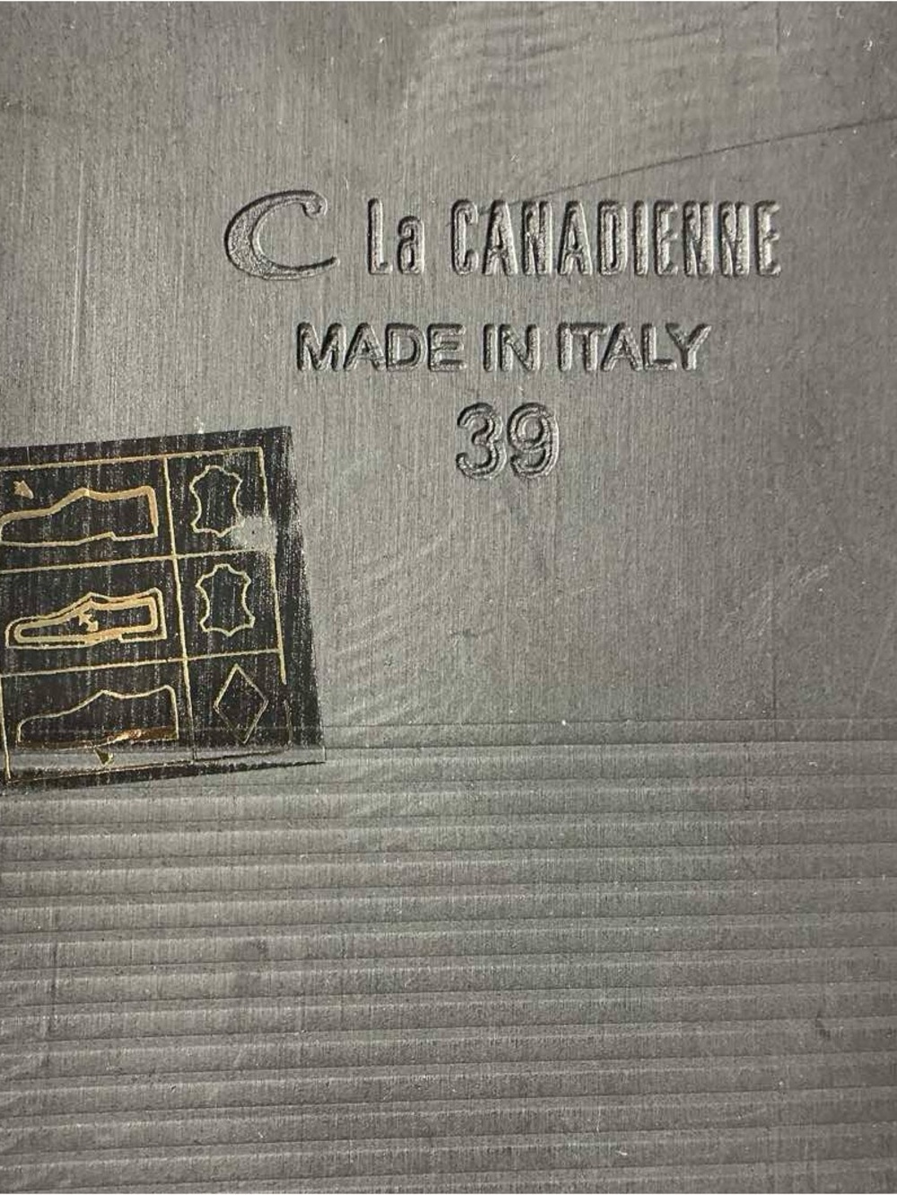 La Canadienne Greta Shearling Slide - Picture 9 of 9